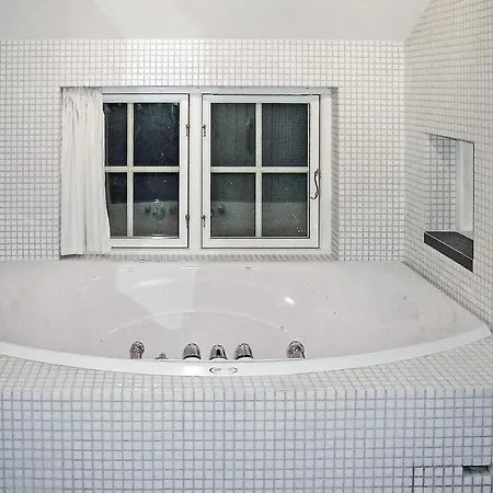 Cozy In With Sauna
